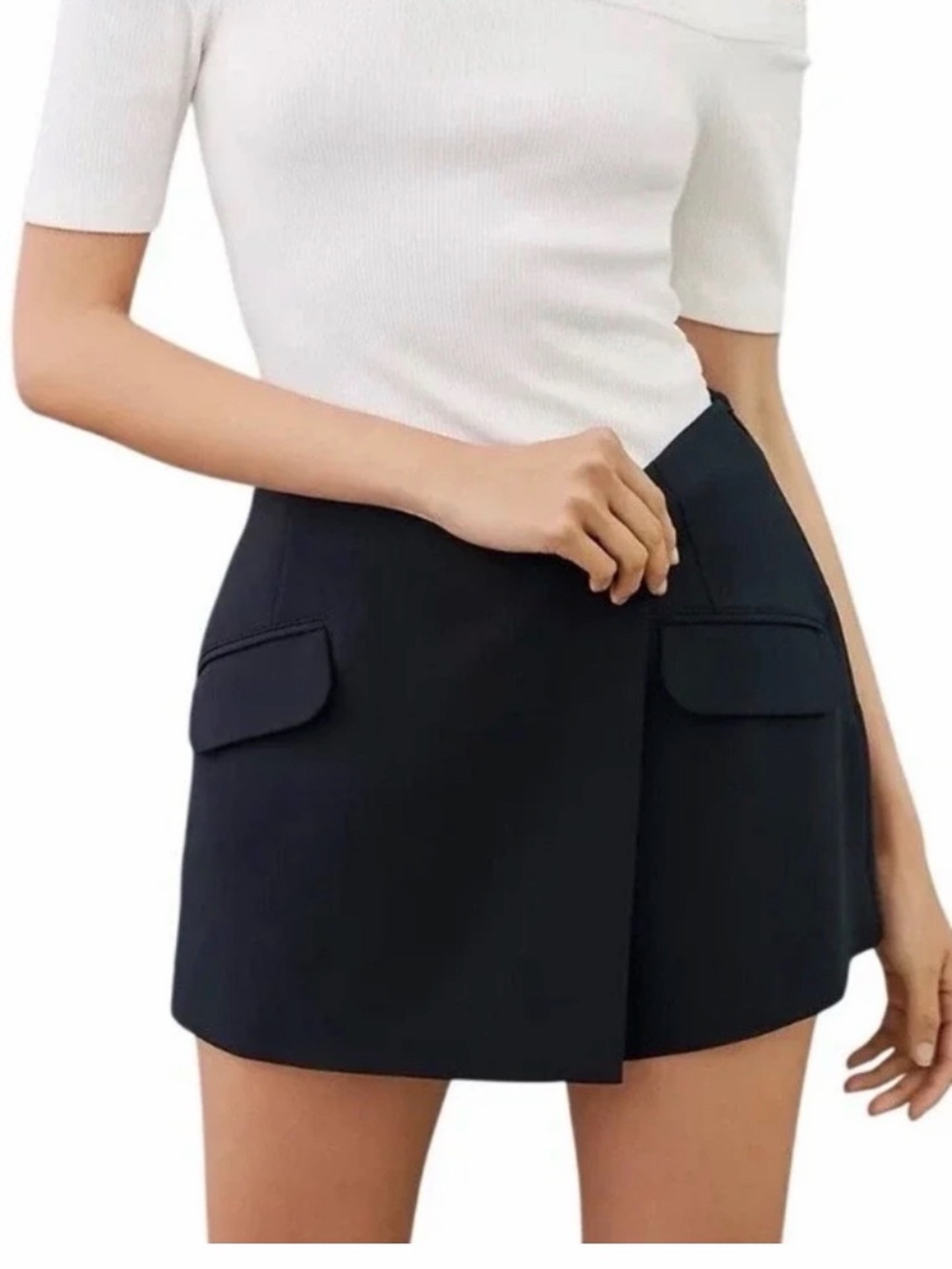 Maeve Anthropologie Black Skort with Front Flap Pockets Size 4